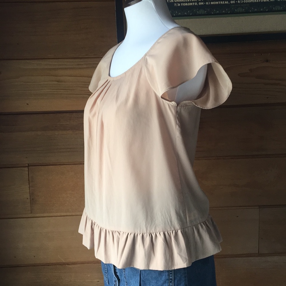 GAP 🌟 Fawn Colored & Soft Ruffled Blouse - Picture 2 of 7